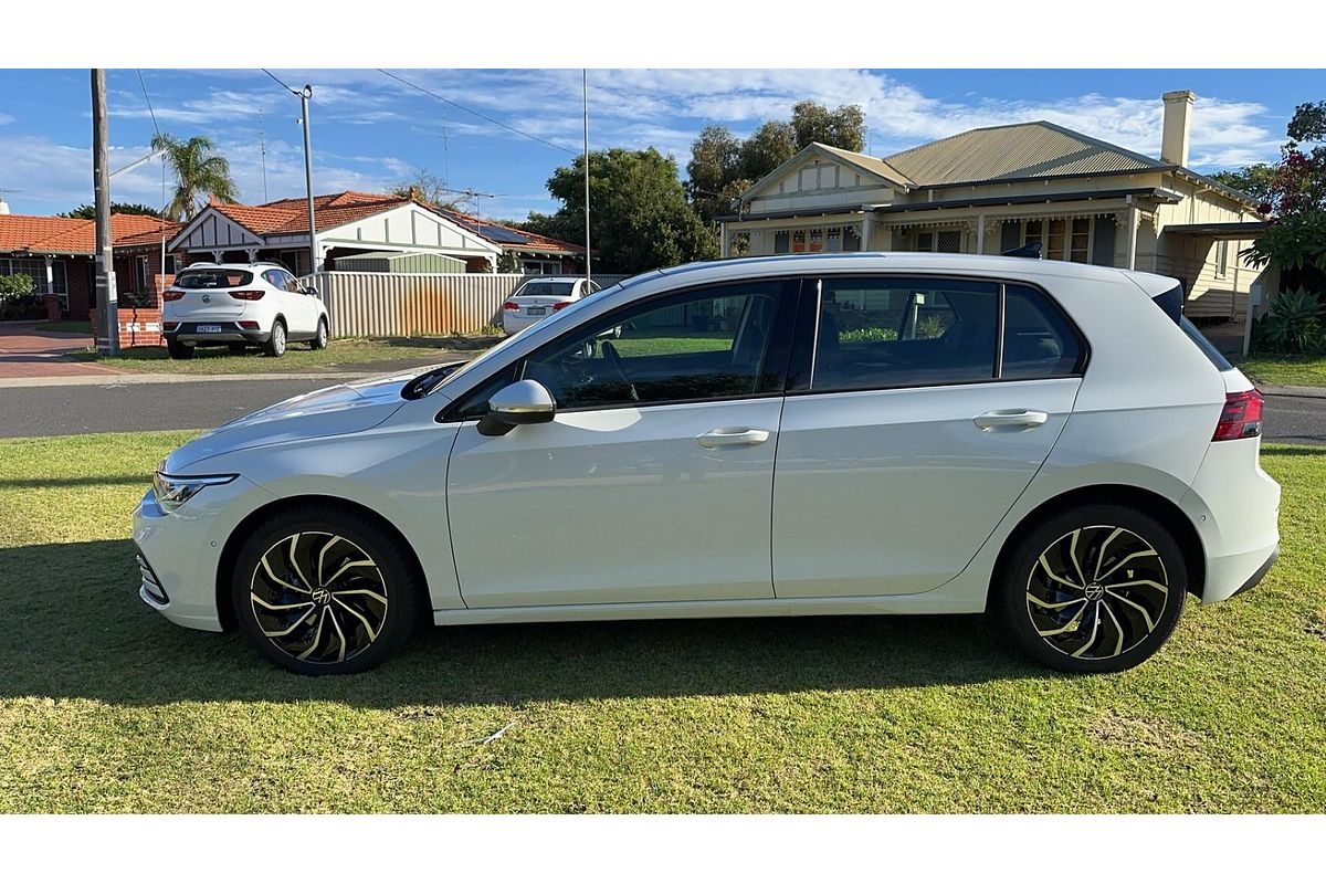 2023 Volkswagen Golf 110TSI Life 8