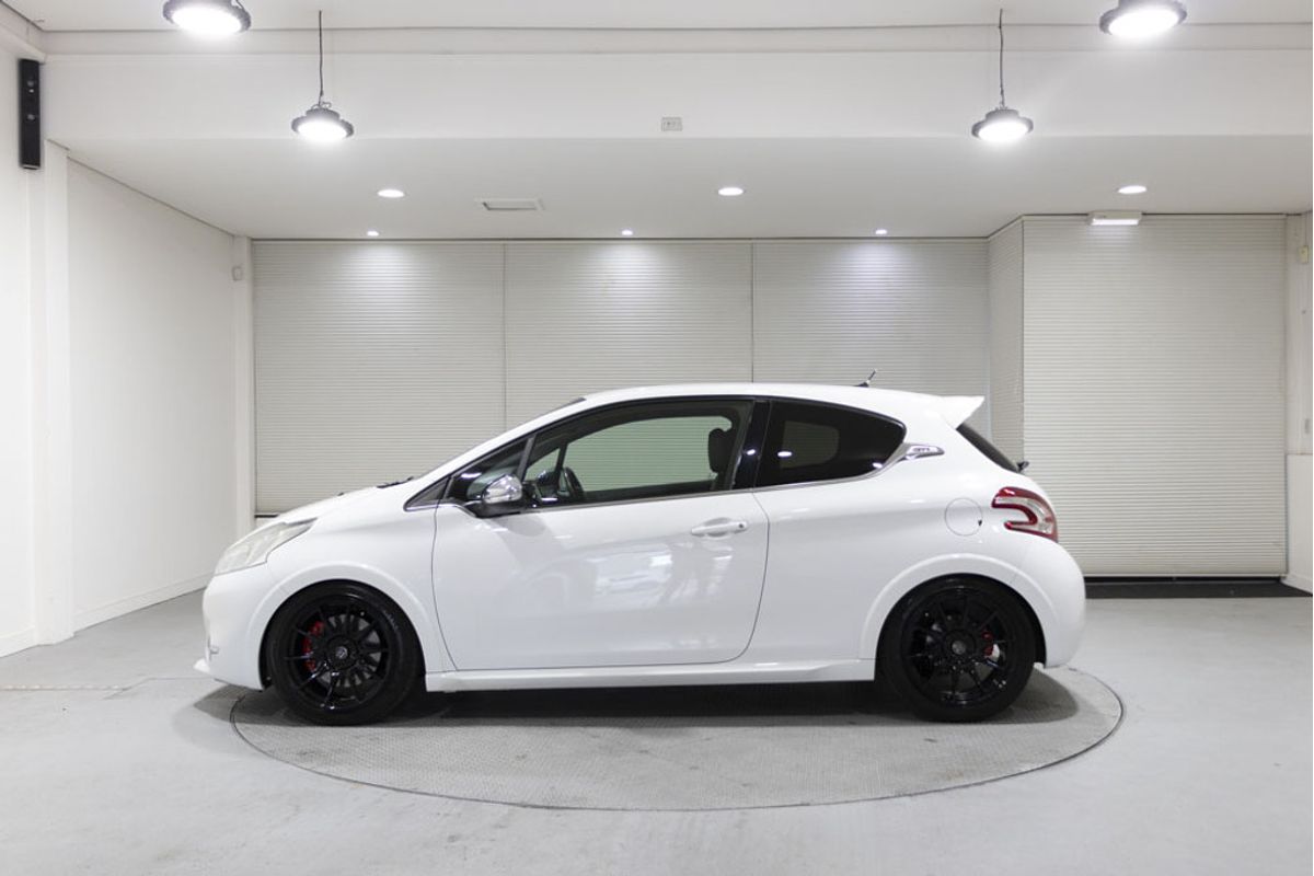 2015 Peugeot 208 GTi A9