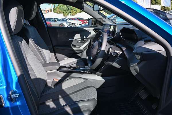 2023 Peugeot 2008 Allure P24