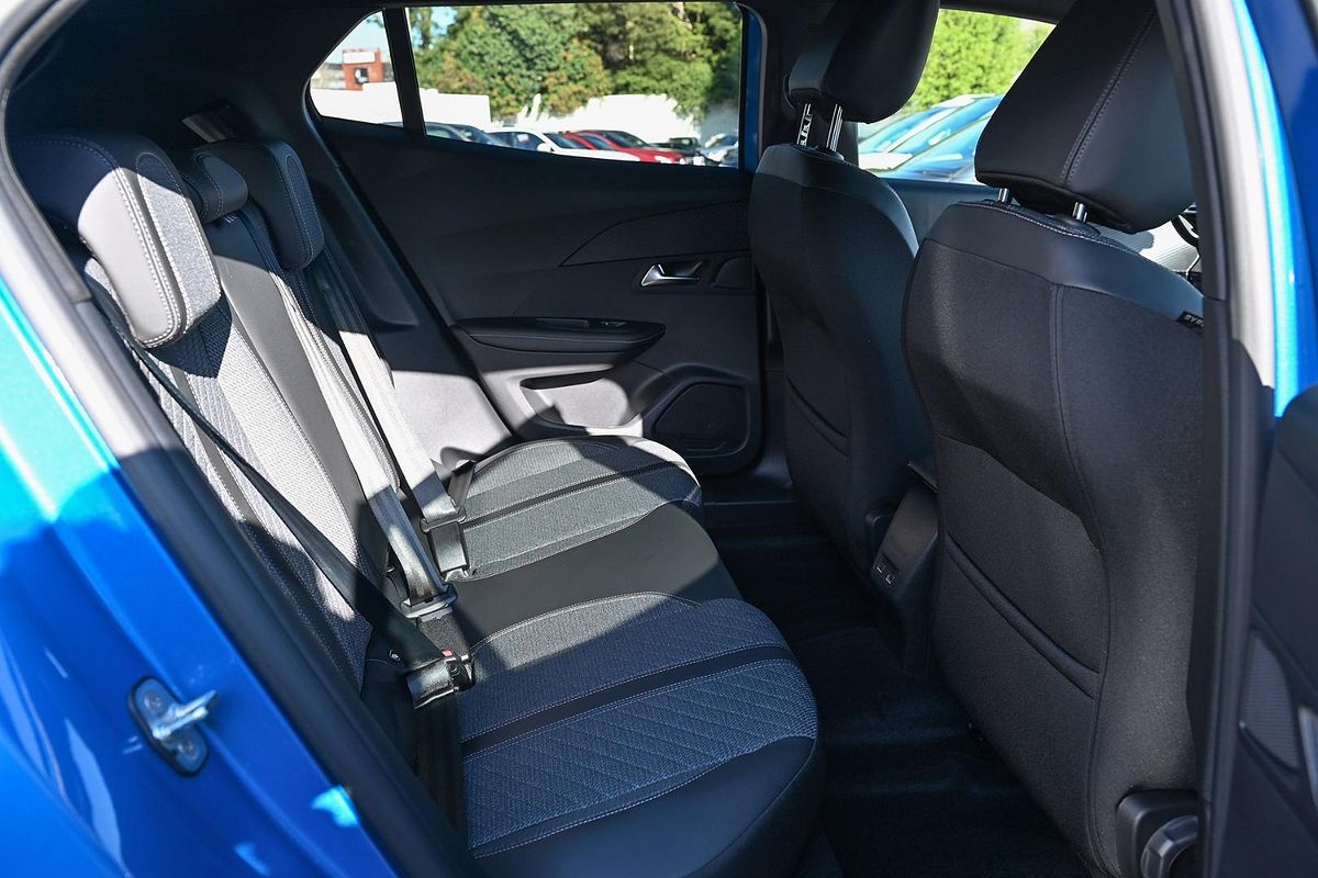 2023 Peugeot 2008 Allure P24