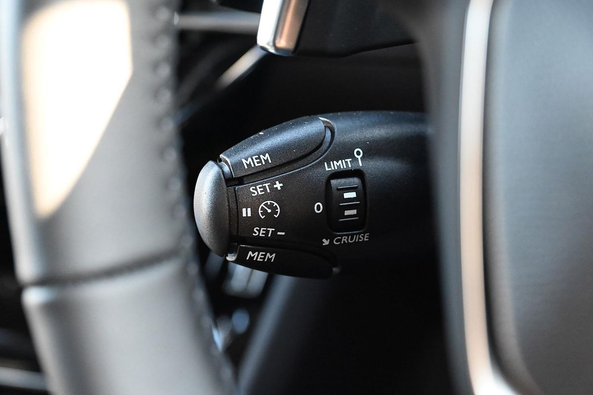 2023 Peugeot 2008 Allure P24