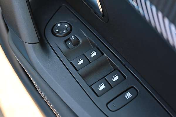 2023 Peugeot 2008 Allure P24