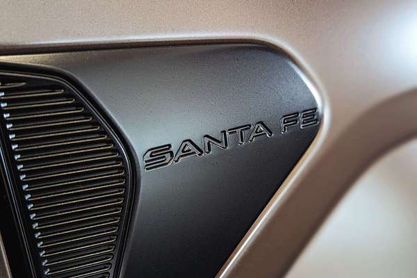 2024 Hyundai Santa Fe Hybrid Calligraphy MX5.V1