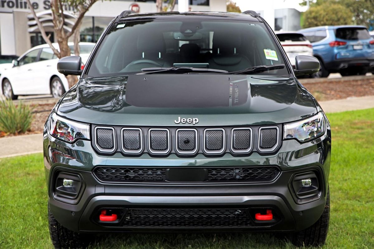 2023 Jeep Compass Trailhawk M6