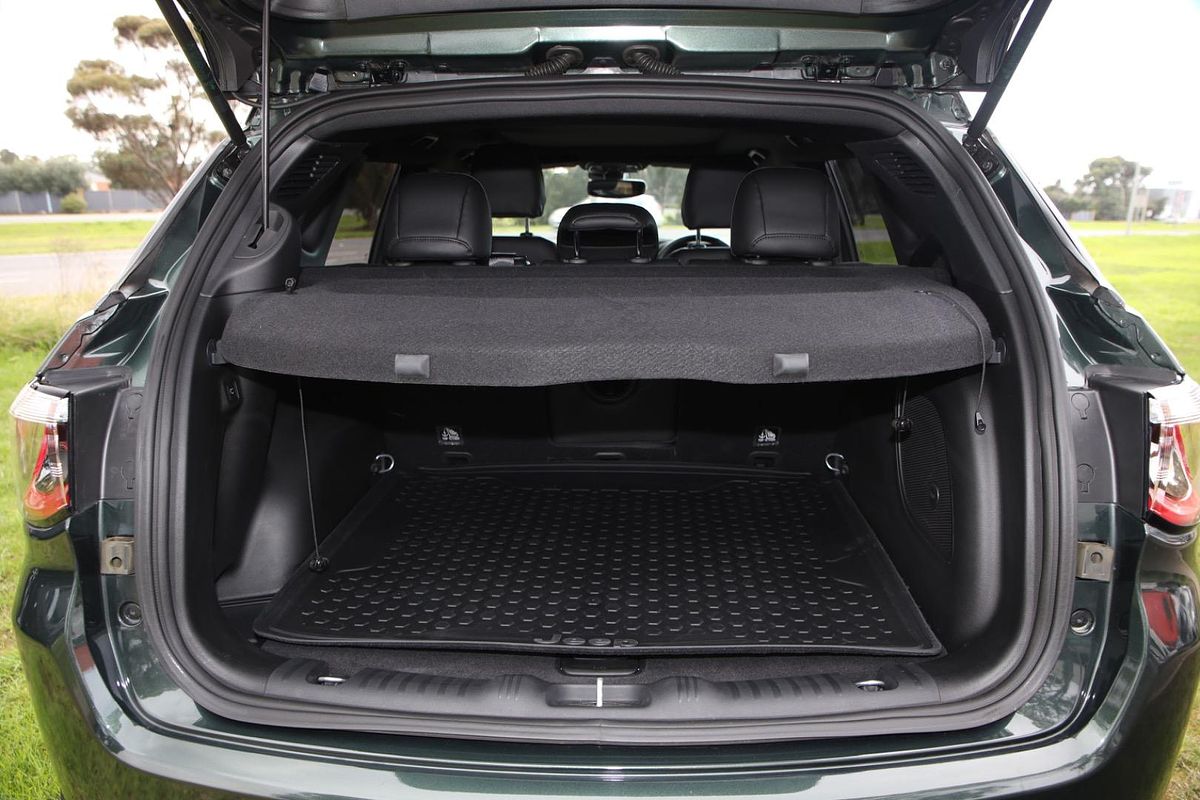 2023 Jeep Compass Trailhawk M6