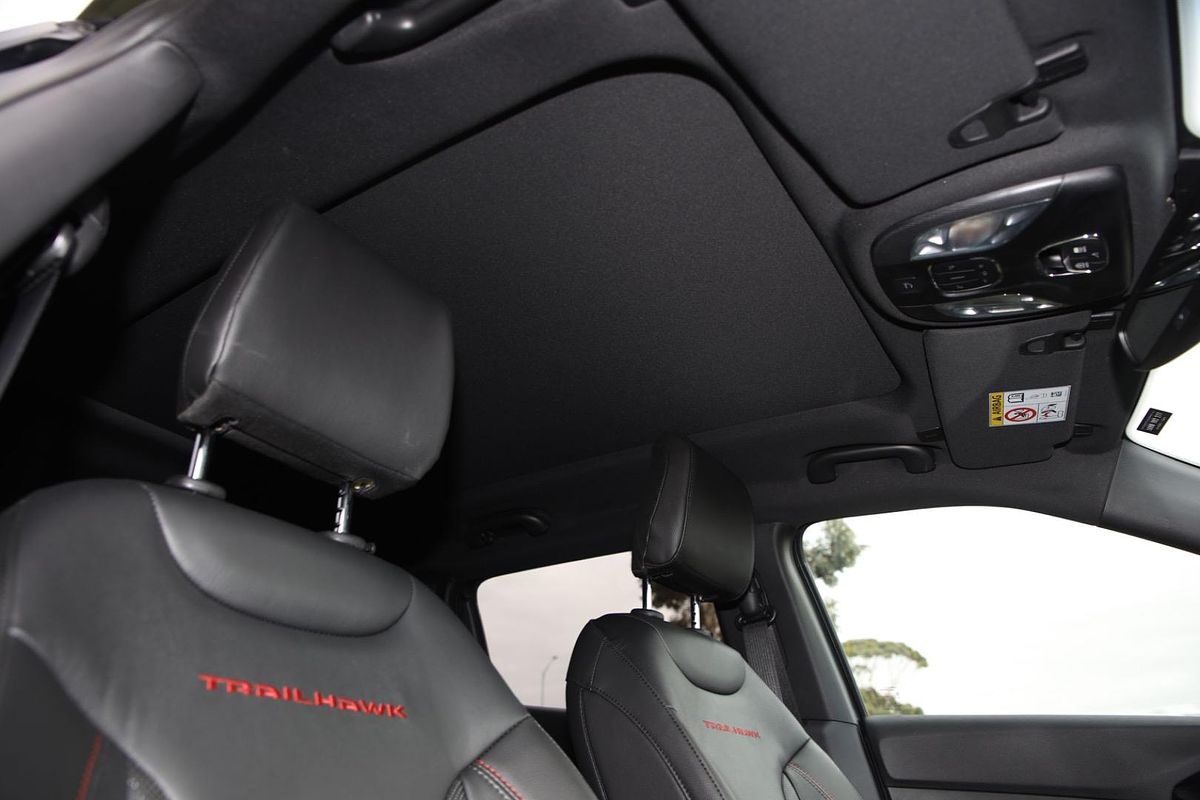 2023 Jeep Compass Trailhawk M6