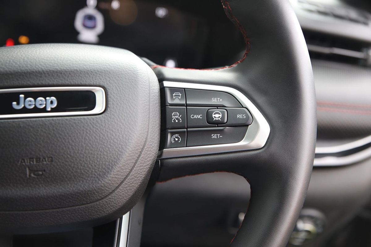 2023 Jeep Compass Trailhawk M6