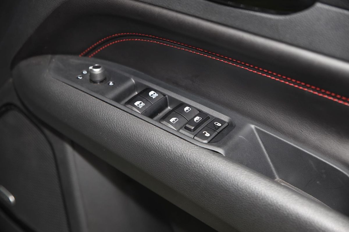 2023 Jeep Compass Trailhawk M6