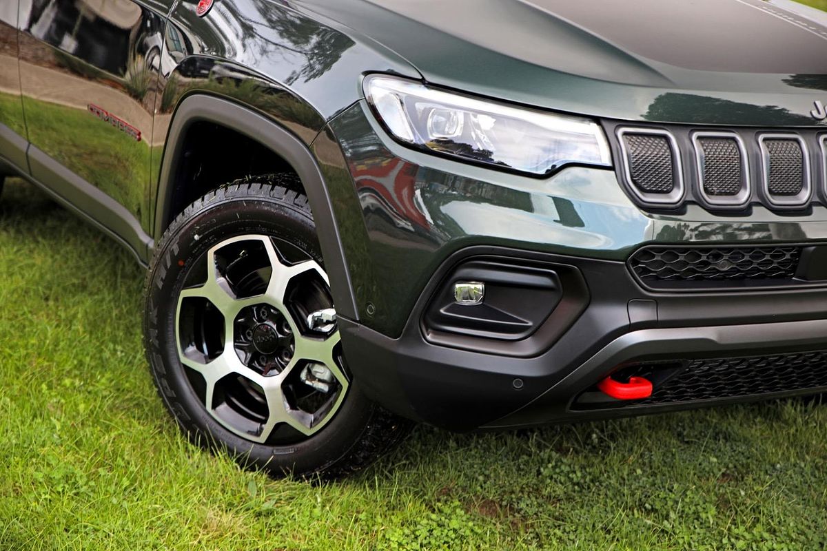 2023 Jeep Compass Trailhawk M6