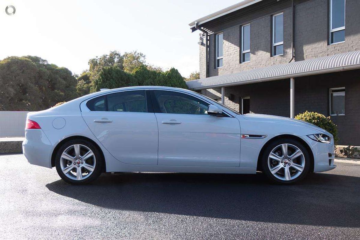 2016 Jaguar XE 20d R-Sport X760