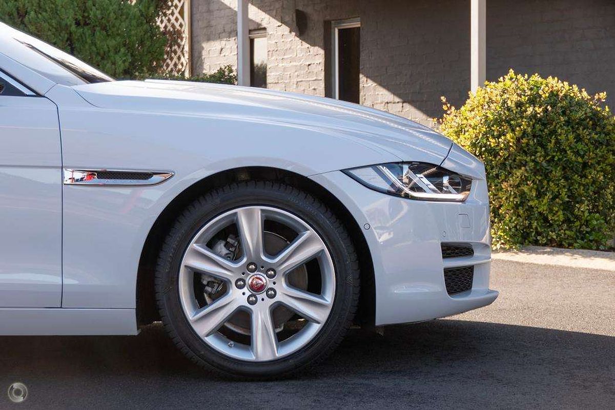 2016 Jaguar XE 20d R-Sport X760