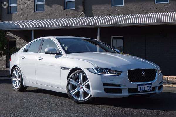 2016 Jaguar XE 20t Prestige X760