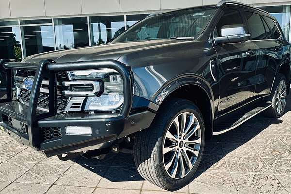 2024 Ford Everest Platinum