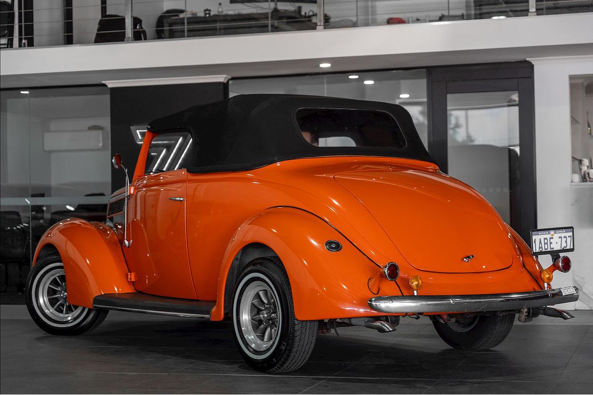 2037 Ford Deluxe Model 78