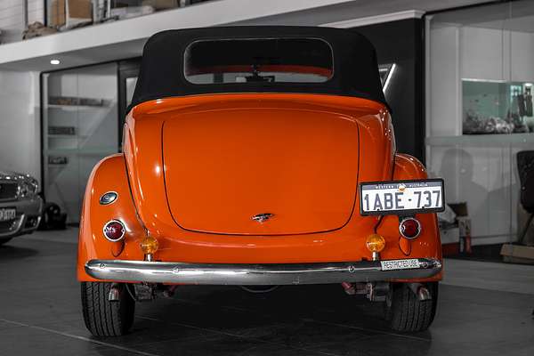 2037 Ford Deluxe Model 78