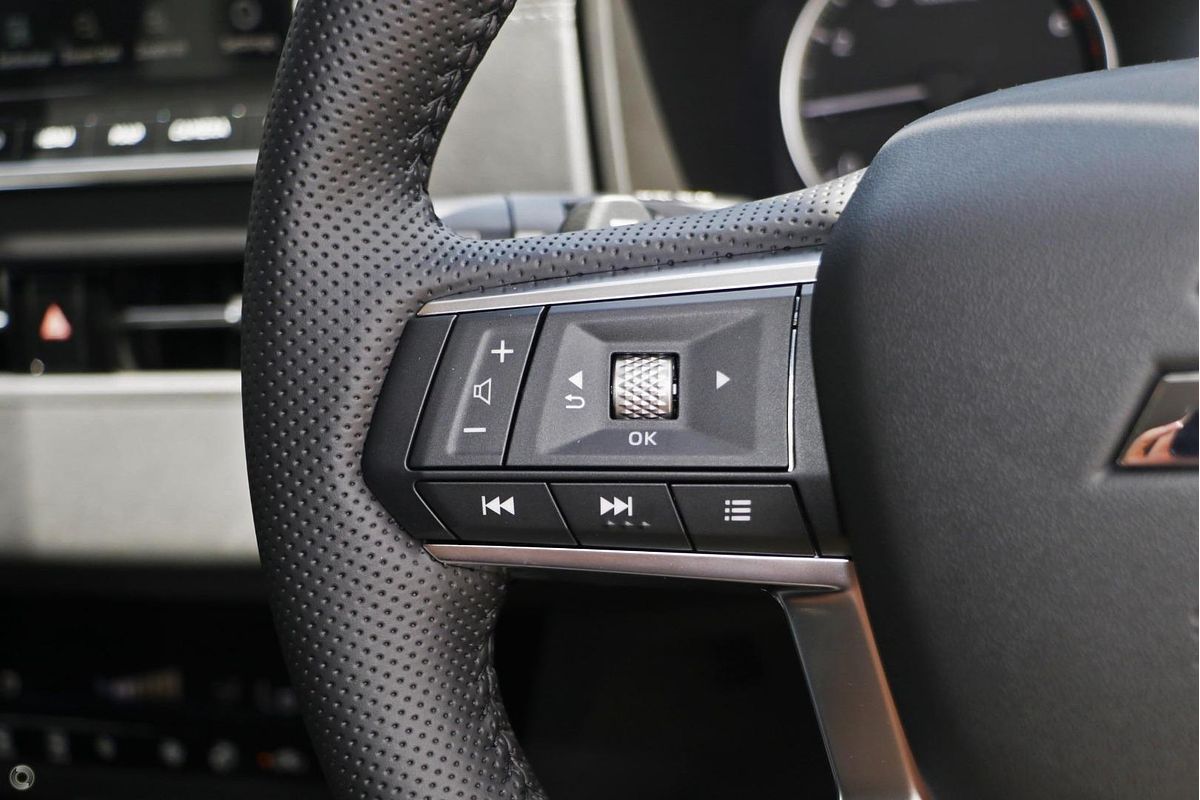 2023 Mitsubishi Outlander LS ZM