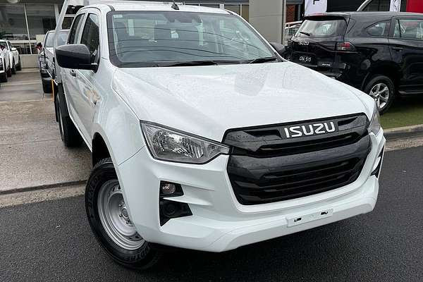 2024 Isuzu D-MAX SX 4X4