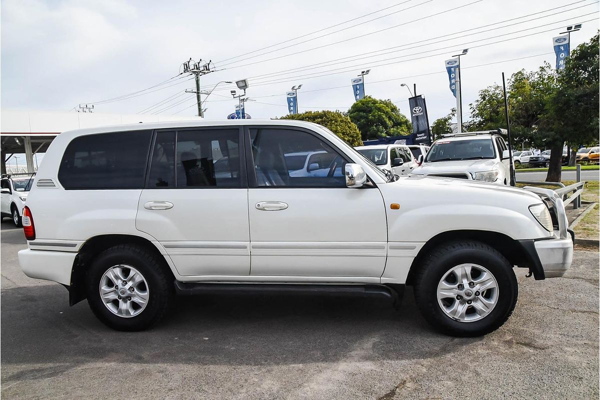 2006 Toyota Landcruiser Sahara UZJ100R