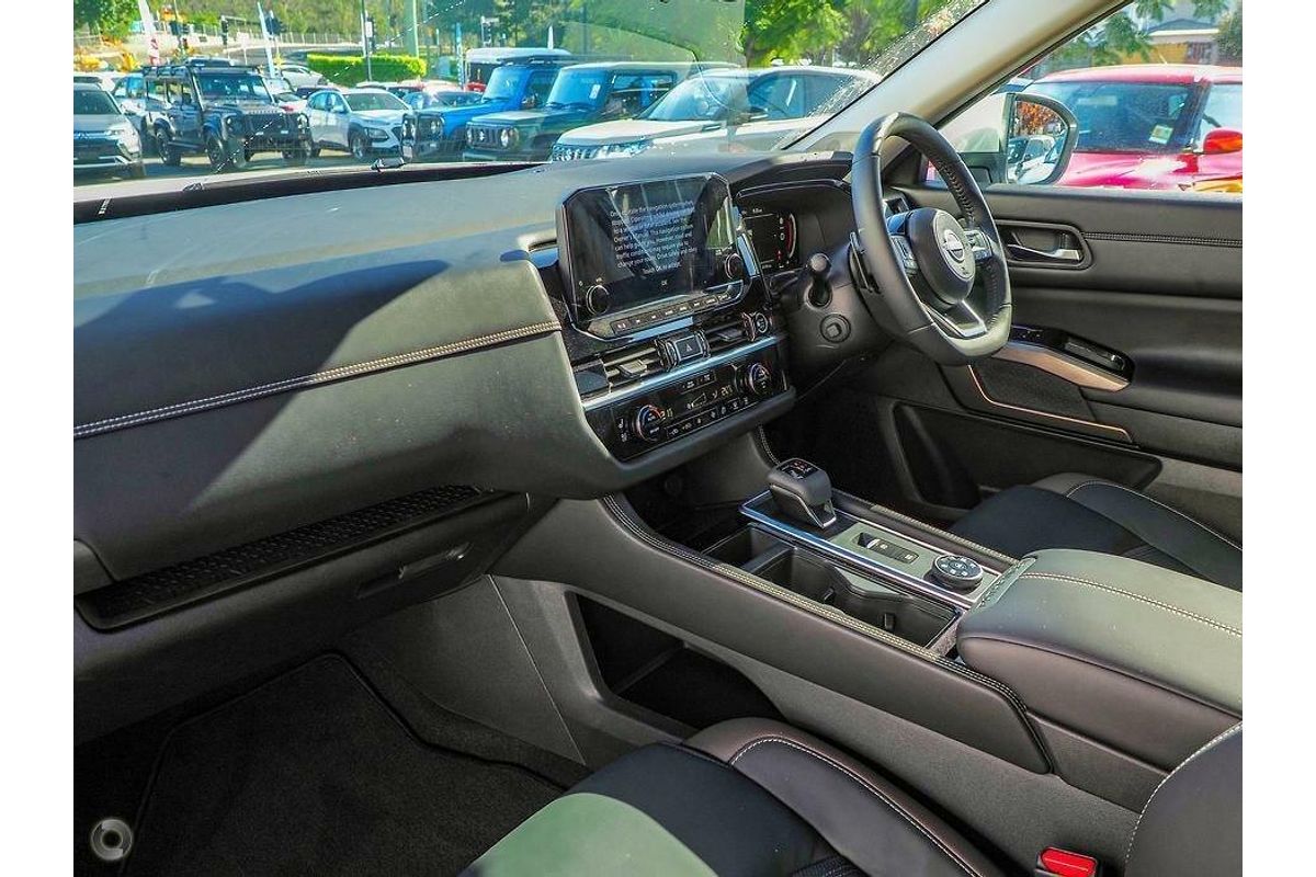2022 Nissan Pathfinder Ti-L R53