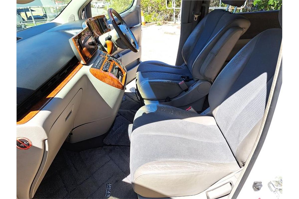 2003 Nissan ELGRAND E51