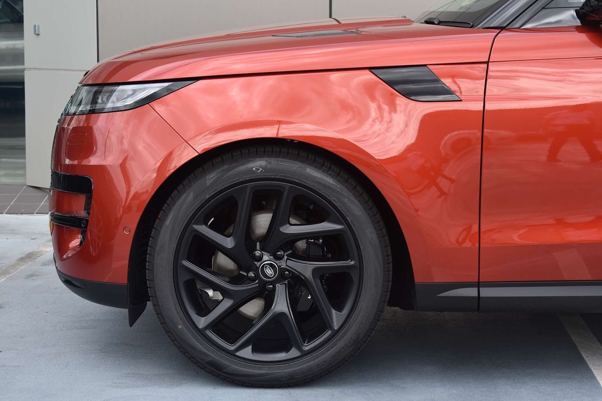 2024 Land Rover Range Rover Sport D250 SE L461