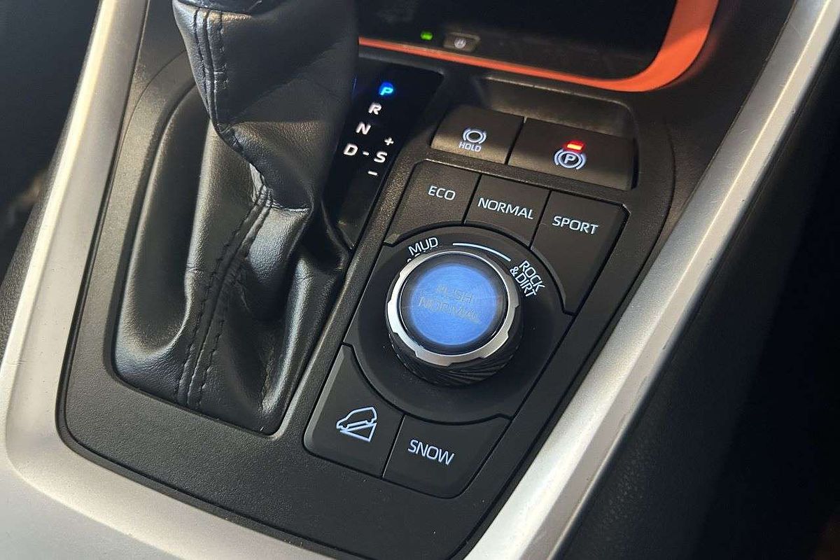 2019 Toyota RAV4 Edge AXAA54R