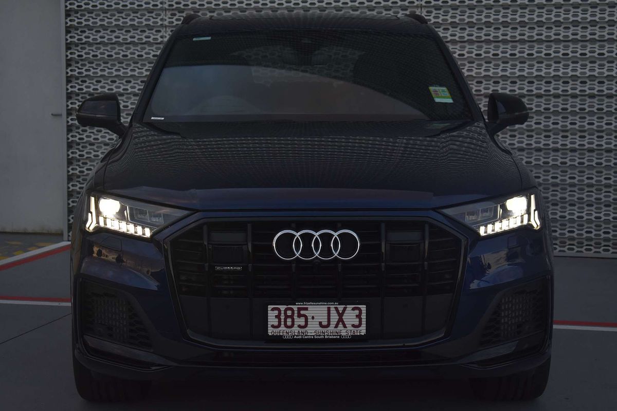 2023 Audi Q7 55 TFSI S line 4M