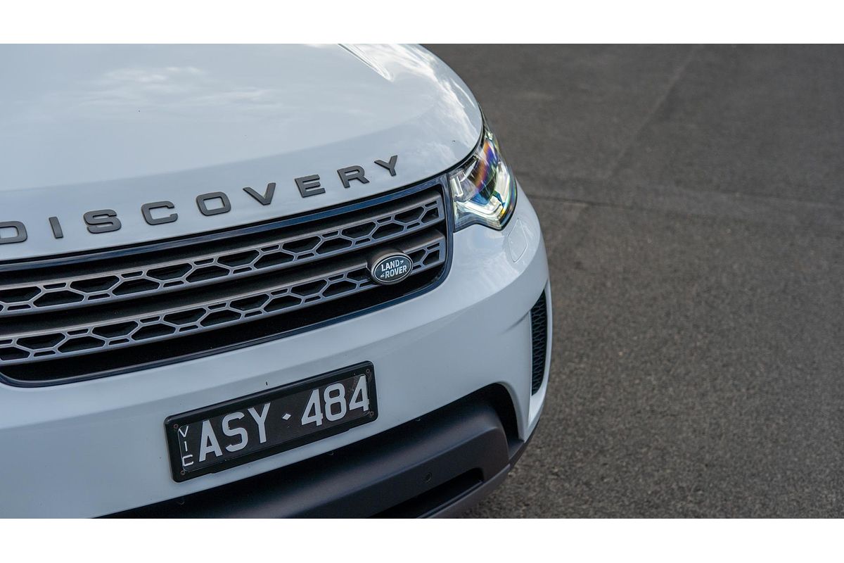 2017 Land Rover Discovery TD6 SE Series 5