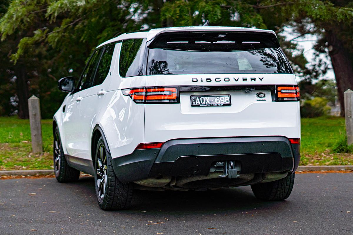 2017 Land Rover Discovery TD6 HSE Series 5