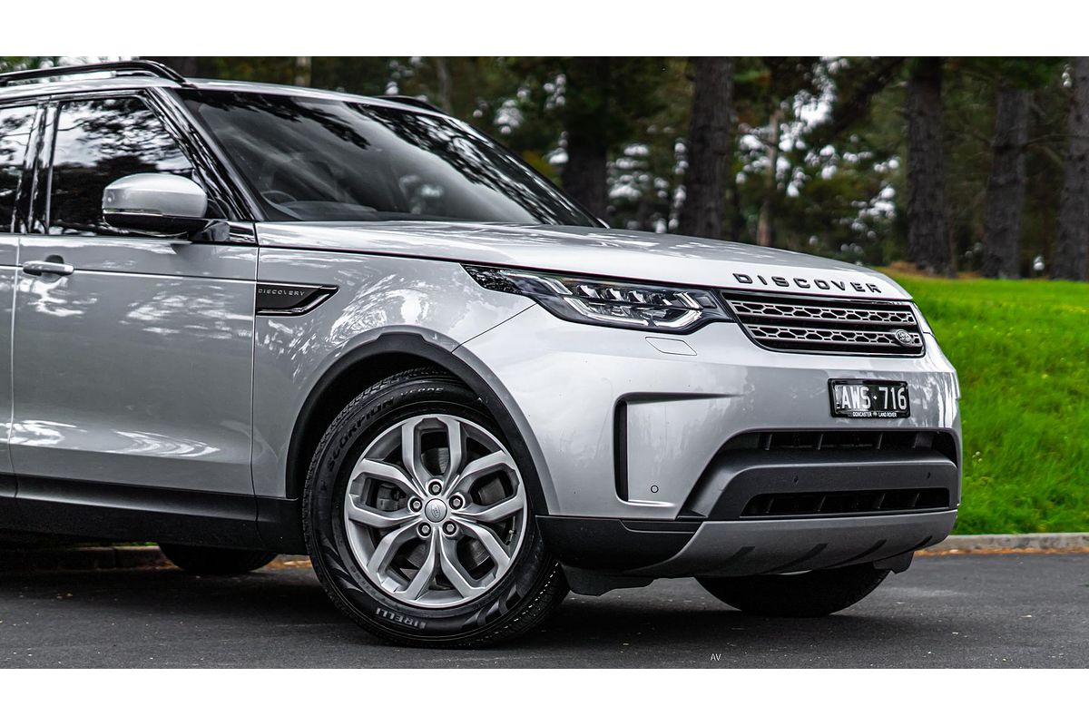 2018 Land Rover Discovery TD4 S Series 5