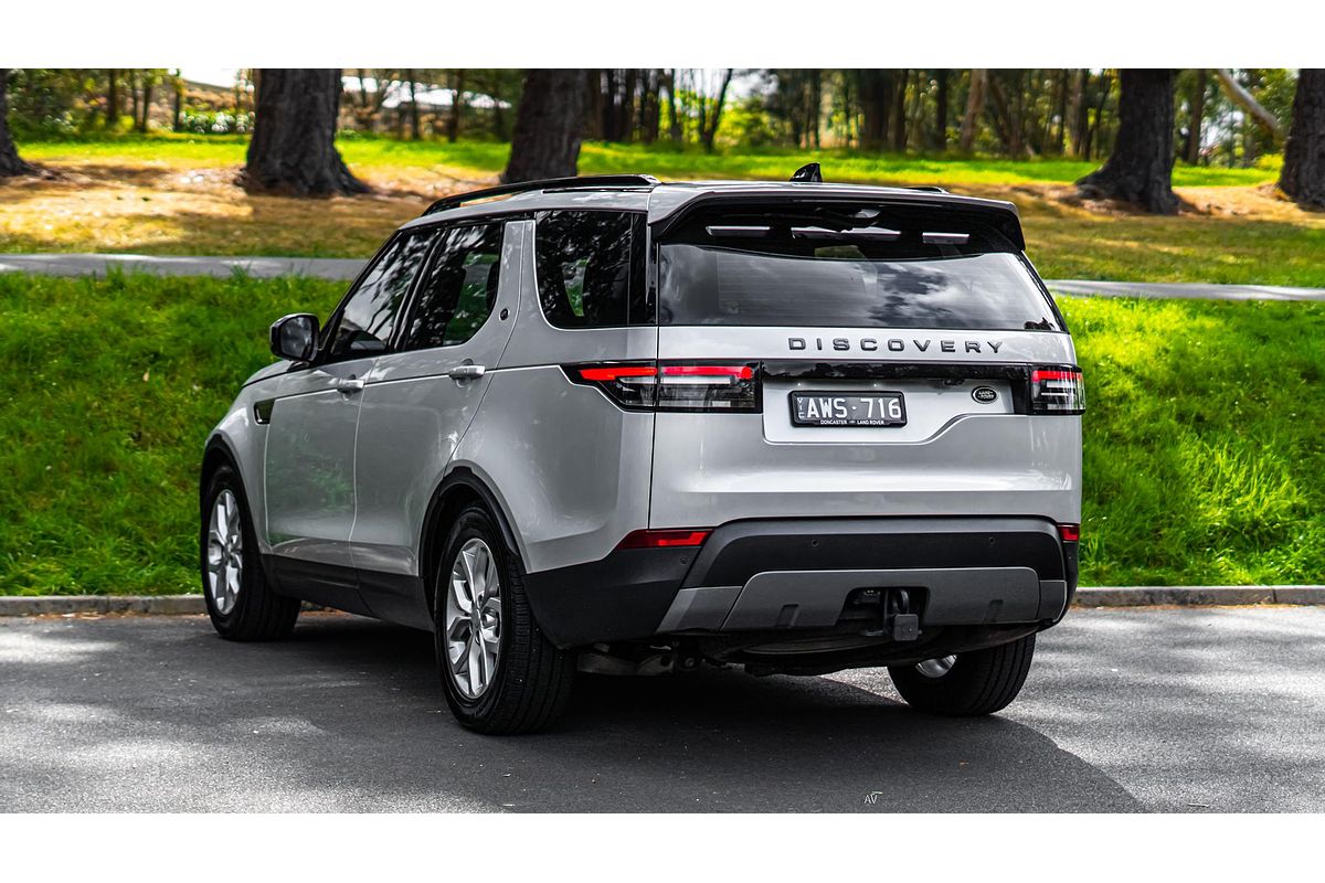 2018 Land Rover Discovery TD4 S Series 5