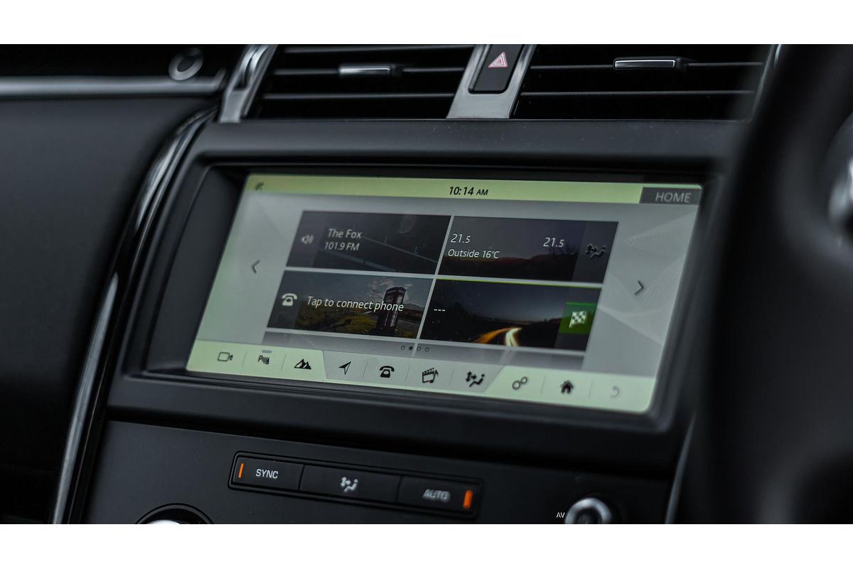 2018 Land Rover Discovery TD4 S Series 5