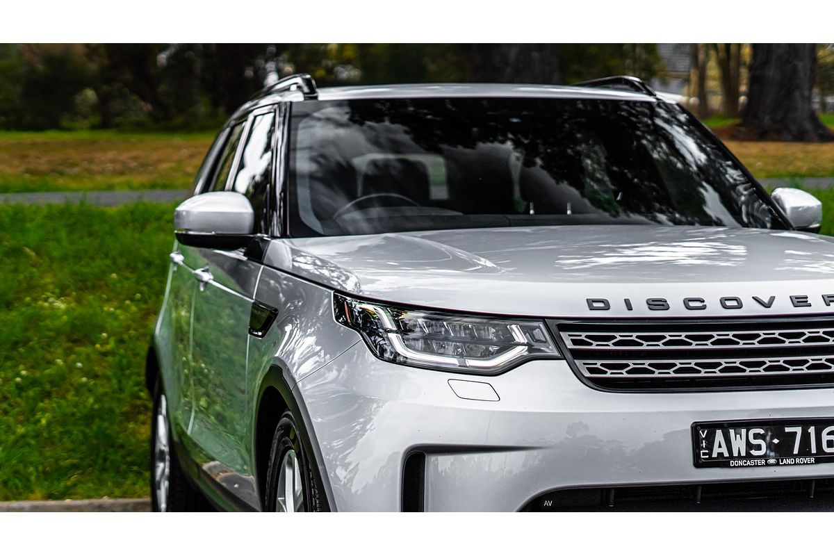 2018 Land Rover Discovery TD4 S Series 5