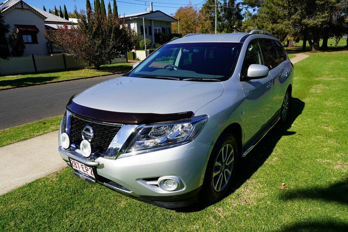 2015 Nissan Pathfinder ST (4x2) R52 MY15