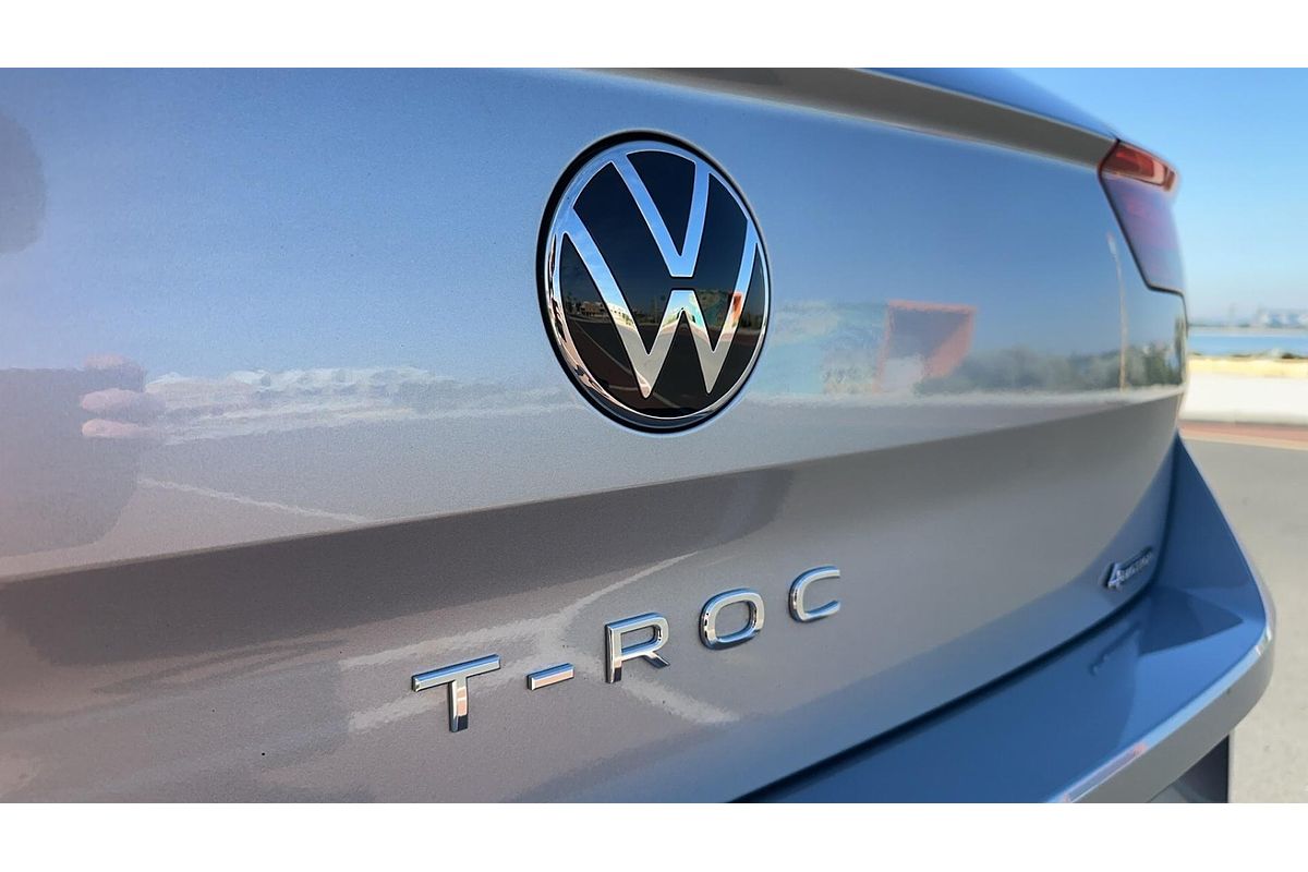2024 Volkswagen T-Roc 140TSI R-Line D11