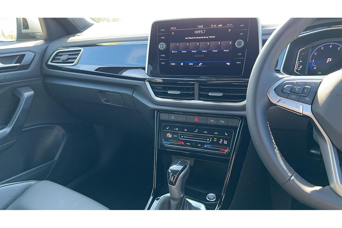 2024 Volkswagen T-Roc 140TSI R-Line D11