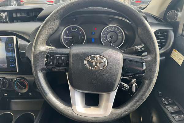 2017 Toyota Hilux SR GUN126R 4X4