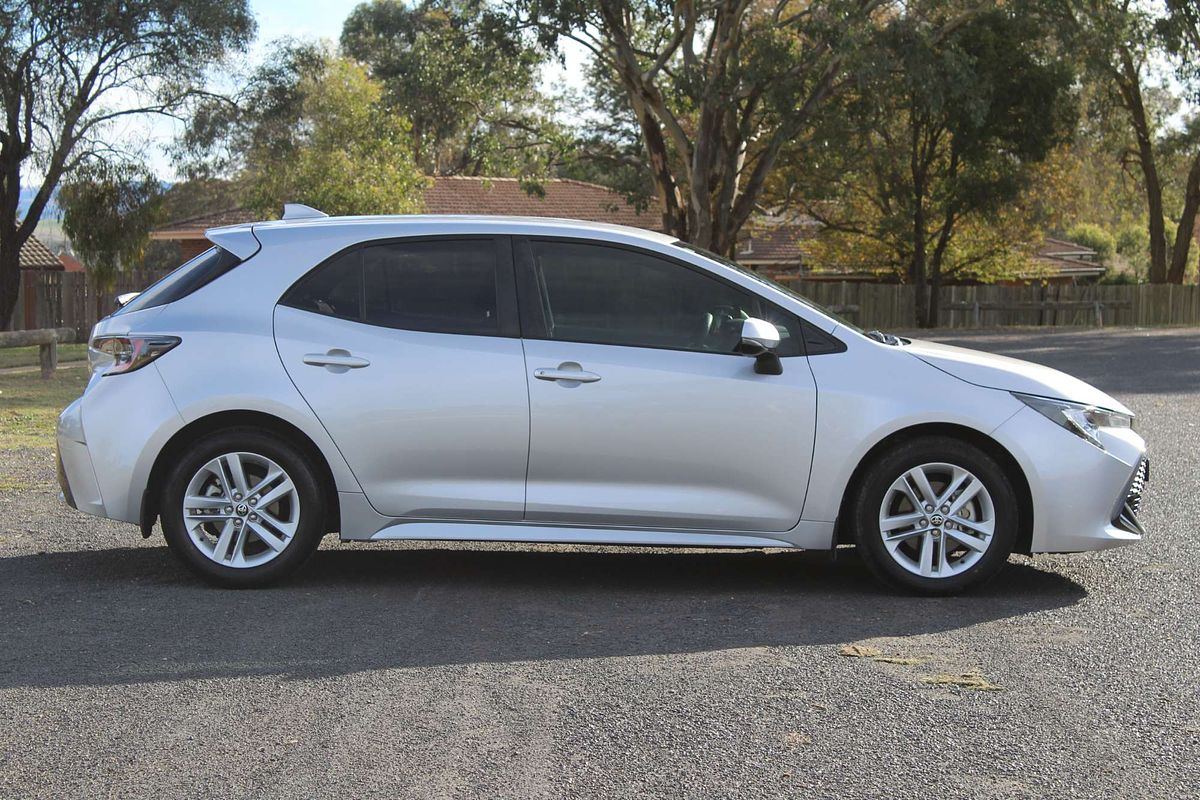 2019 Toyota Corolla SX MZEA12R