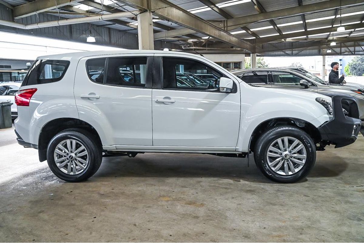 2019 Isuzu MU-X LS-M