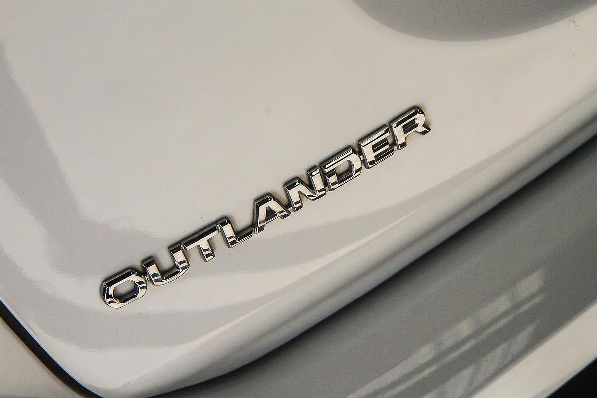 2019 Mitsubishi Outlander LS ZL