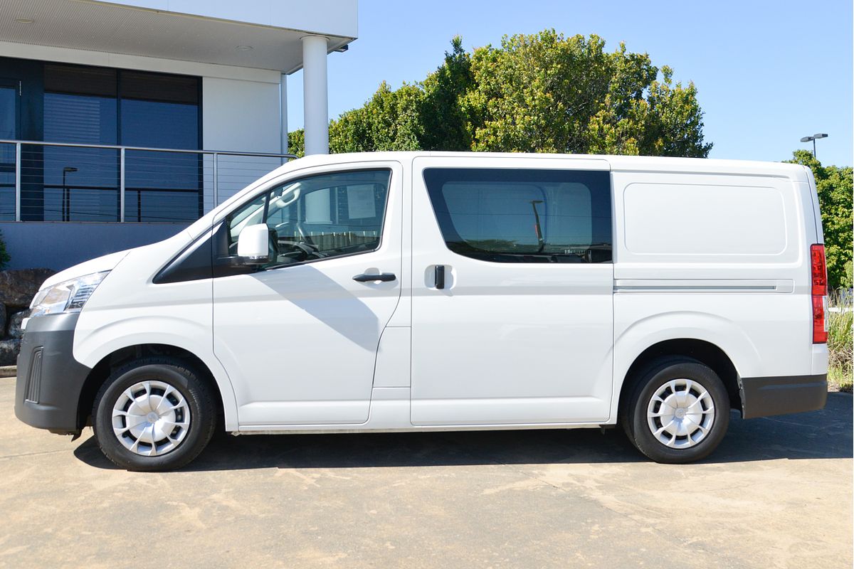 2023 Toyota Hiace GDH300R