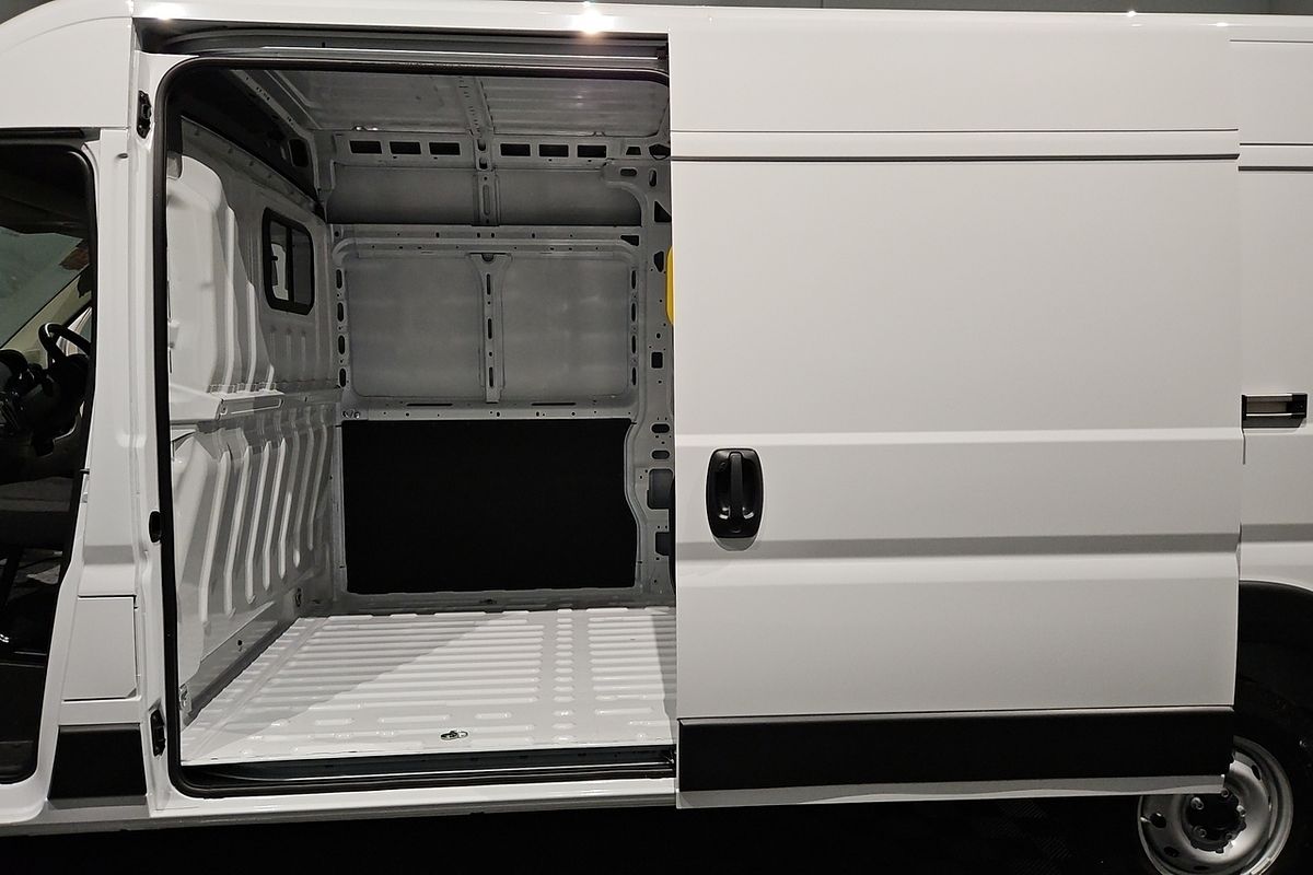 2024 Fiat Ducato Mid Roof LWB Series 9