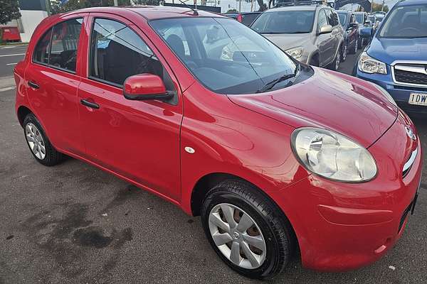 2011 Nissan Micra ST K13