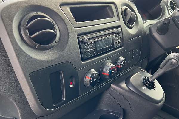 2018 Renault Master MWB MID X62 MY17