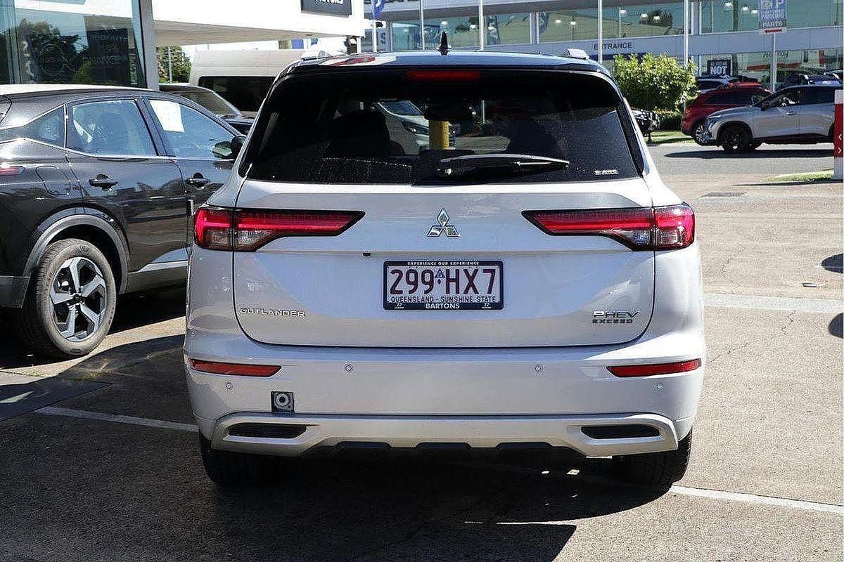 2023 Mitsubishi Outlander PHEV Exceed Tourer ZM