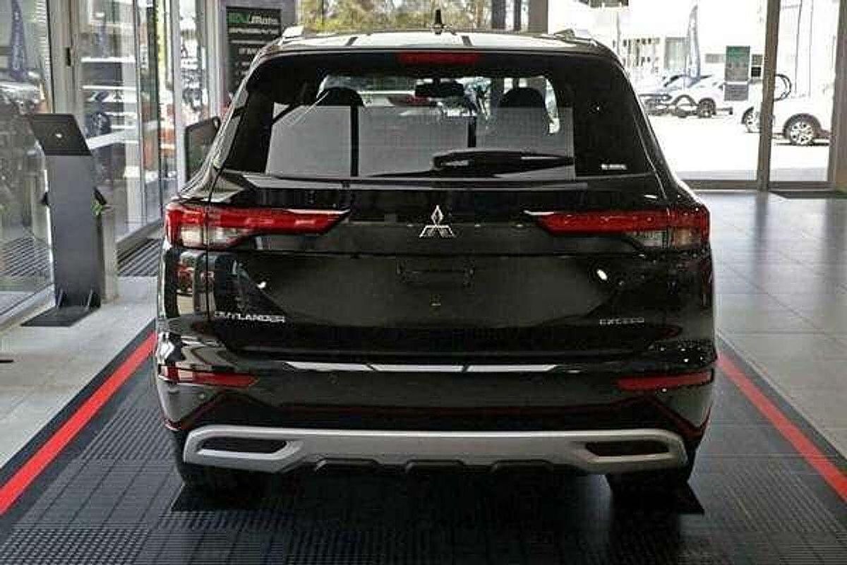 2024 Mitsubishi Outlander Exceed Tourer ZM