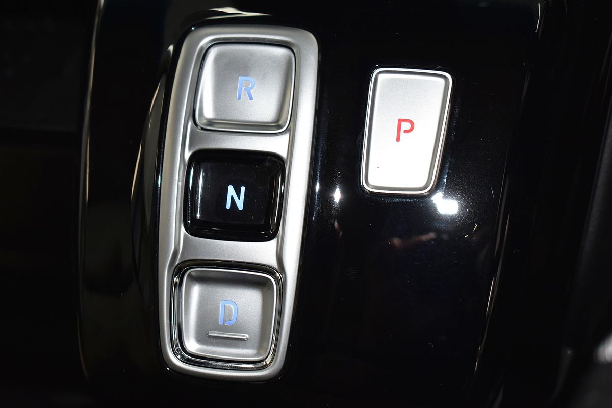 2024 Hyundai STARIA Highlander US4.V3