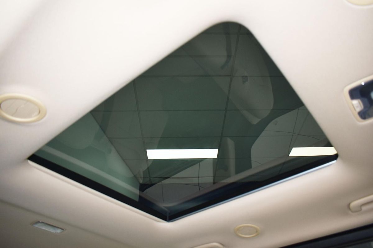 2024 Hyundai STARIA Highlander US4.V3