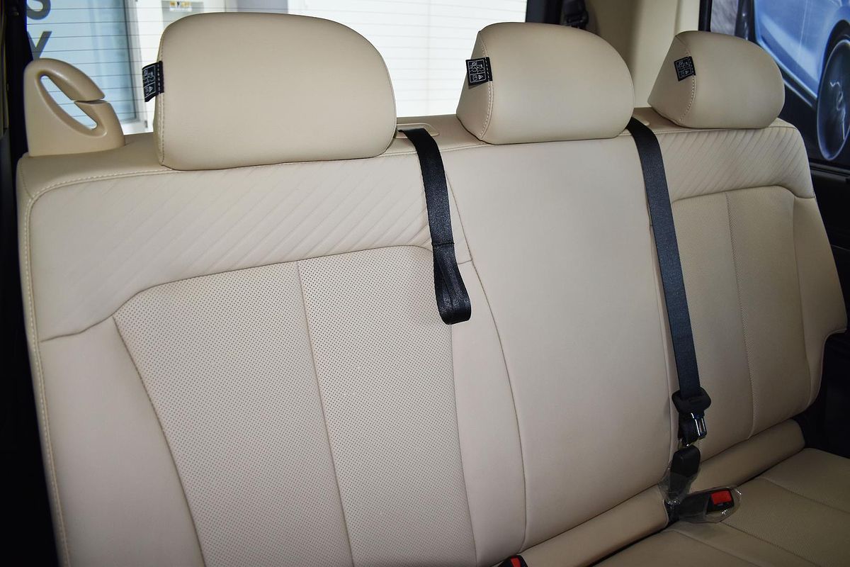 2024 Hyundai STARIA Highlander US4.V3
