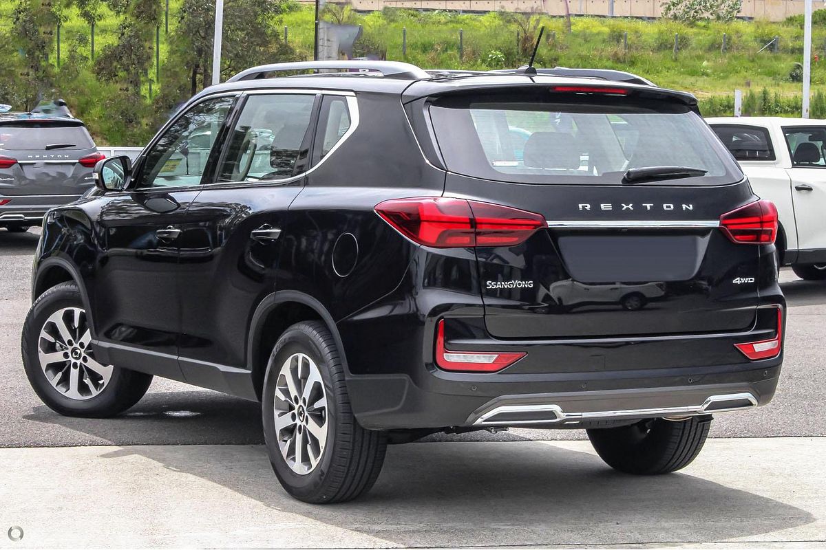 2024 SsangYong Rexton ELX Y461